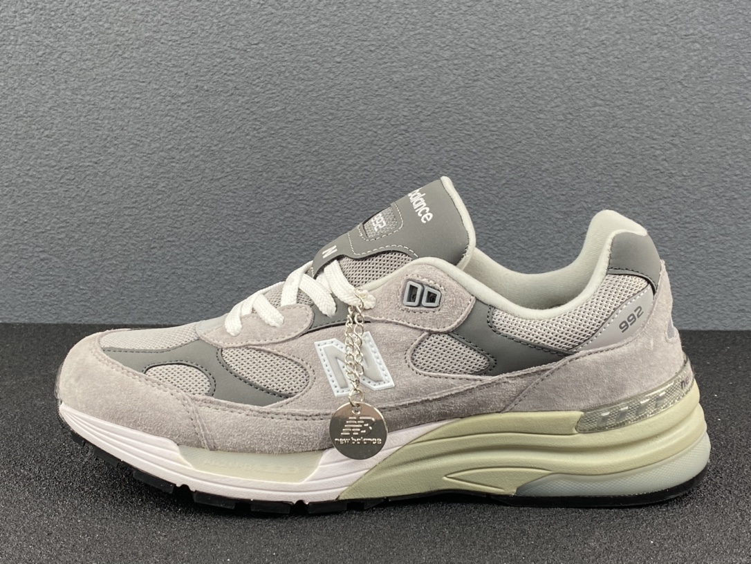New Balance 992 Made in USA — Gris