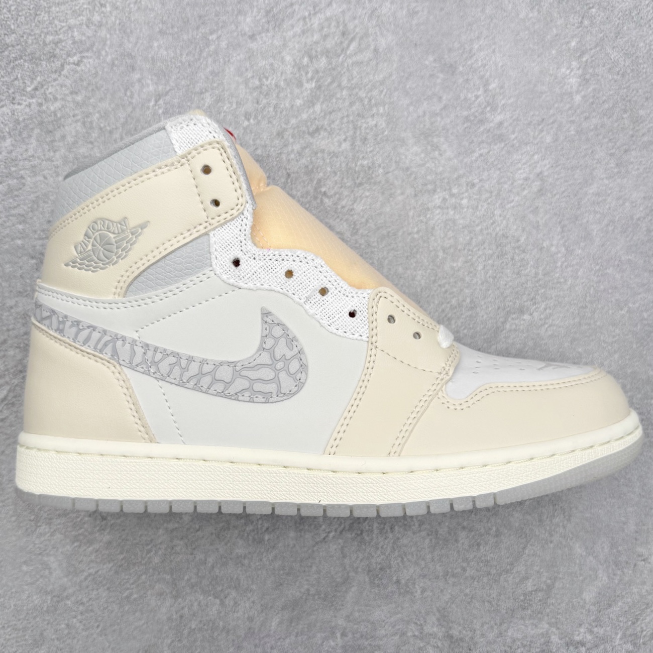 Air Jordan 1 High OG — Crème / Gris Éléphant